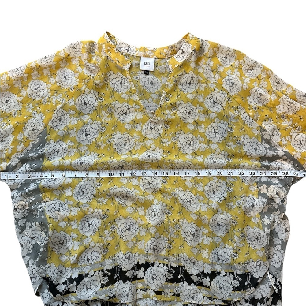 CAbi Women’s Top Yellow Grey Black Floral Blouse size S - Picture 4 of 7